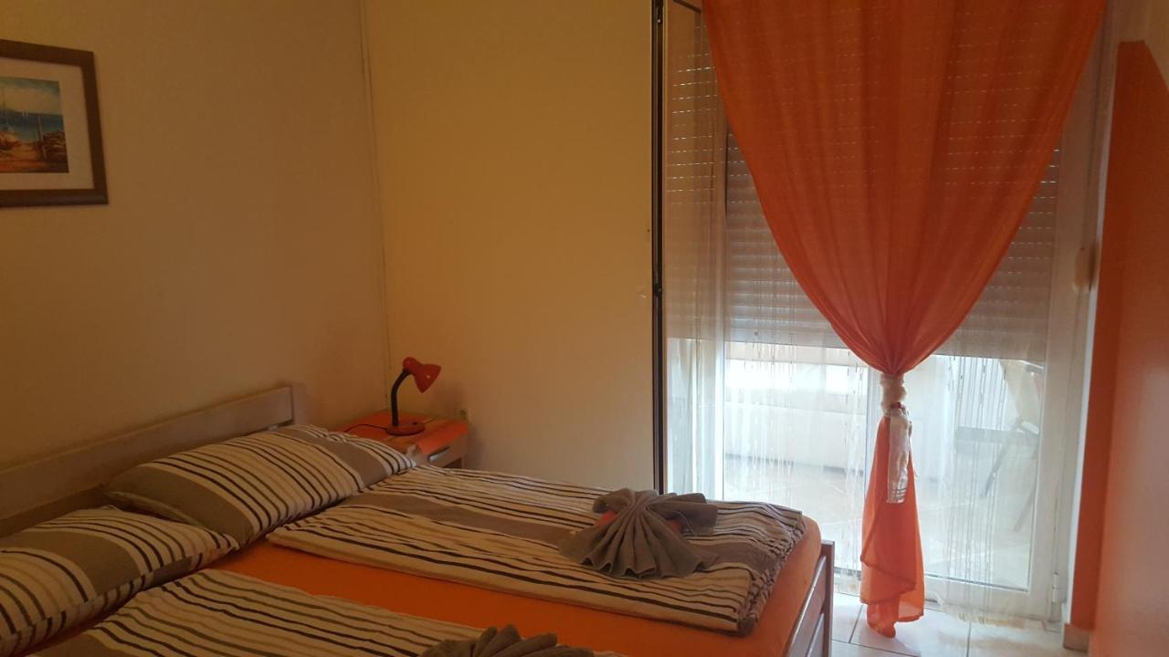 Apartments Jannine Biograd Na Moru Exteriör bild
